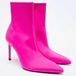 Zara Fuchsia Ankle Boots (NWT)